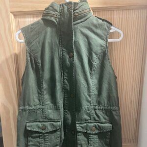 41  HAWTHORN Olive Green Utility Vest cargo-style military look. Size Medium